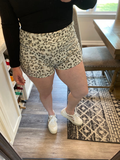 Gloria Leopard Shorts